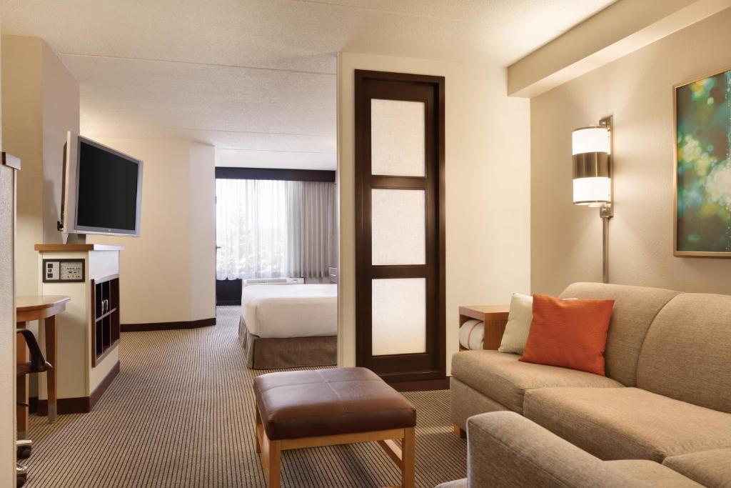 Hyatt Place Reno-Tahoe Airport , NV 89502 near Reno-tahoe International Airport View Point 6