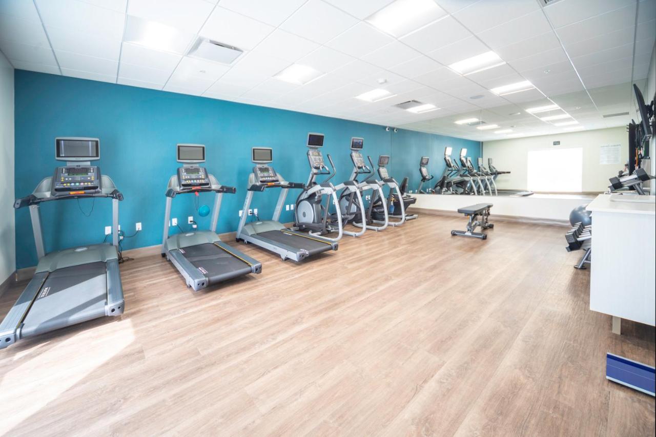 Holiday Inn Express & Suites Fort Myers Airport , FL 33913 near Southwest Florida International Airport View Point 14