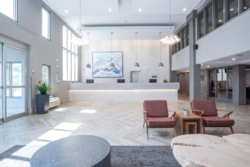 Sandman Signature Calgary Airport Hotel , AB T3J 4V7 near Calgary International Airport View Point 20