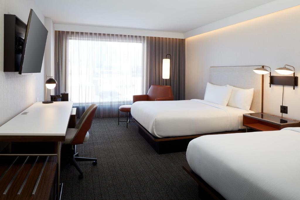 Courtyard Montreal Midtown , QC H3W 3E3 near Montreal-Pierre Elliott Trudeau Int. Airport View Point 13
