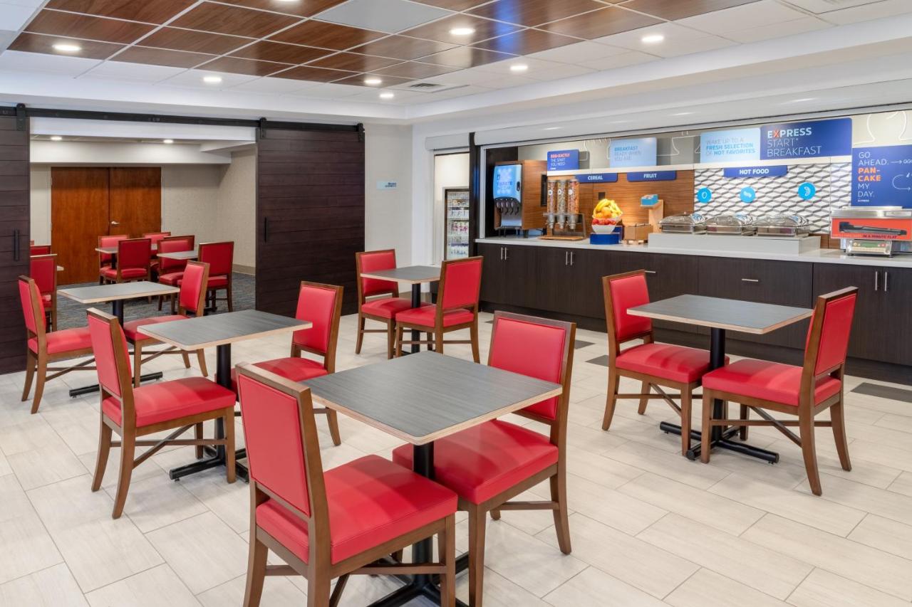 Holiday Inn Colorado Springs - Airport, an IHG Hotel , CO 80916 near Colorado Springs Airport View Point 18