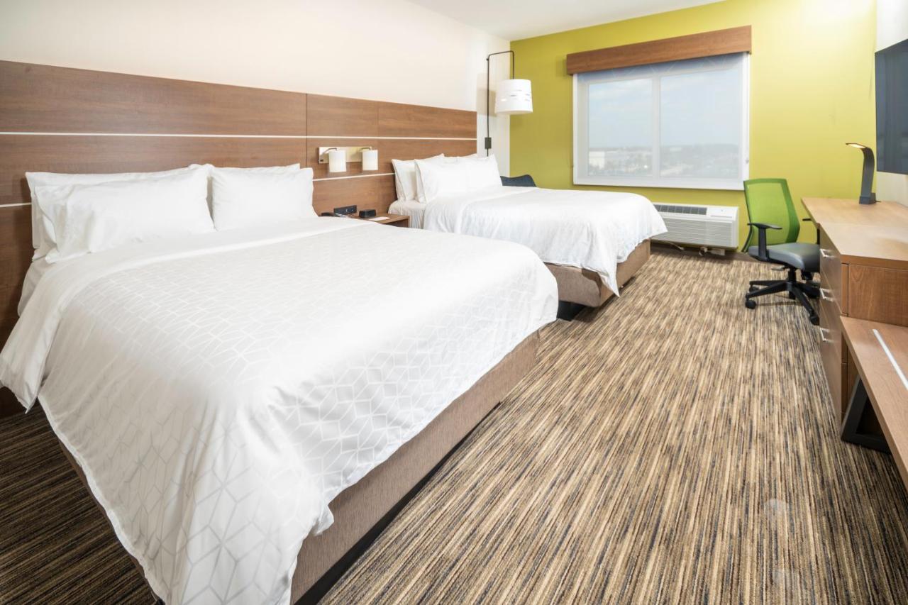 Holiday Inn Express & Suites Fort Myers Airport , FL 33913 near Southwest Florida International Airport View Point 12