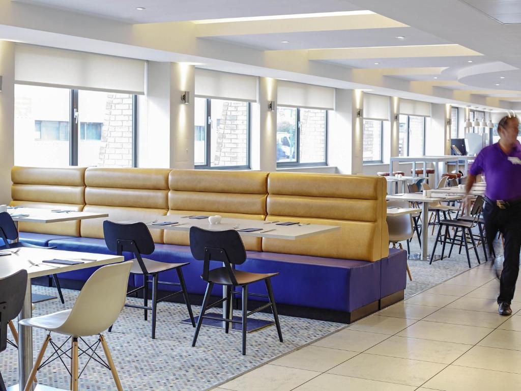 IBIS STYLES BHX NEC AIRPORT ,  B40 1PJ near  Birmingham Airport View Point 5
