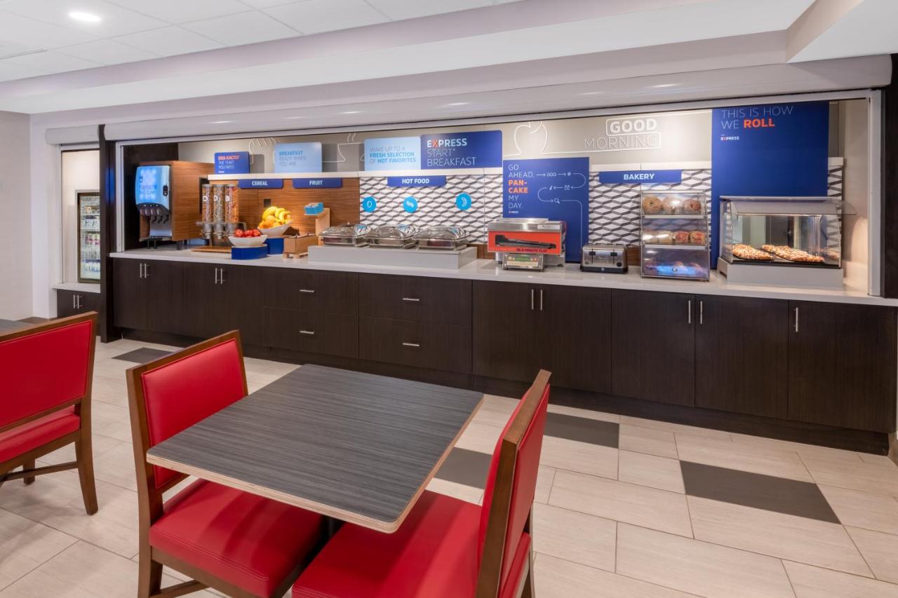 Holiday Inn Colorado Springs - Airport, an IHG Hotel , CO 80916 near Colorado Springs Airport View Point 5