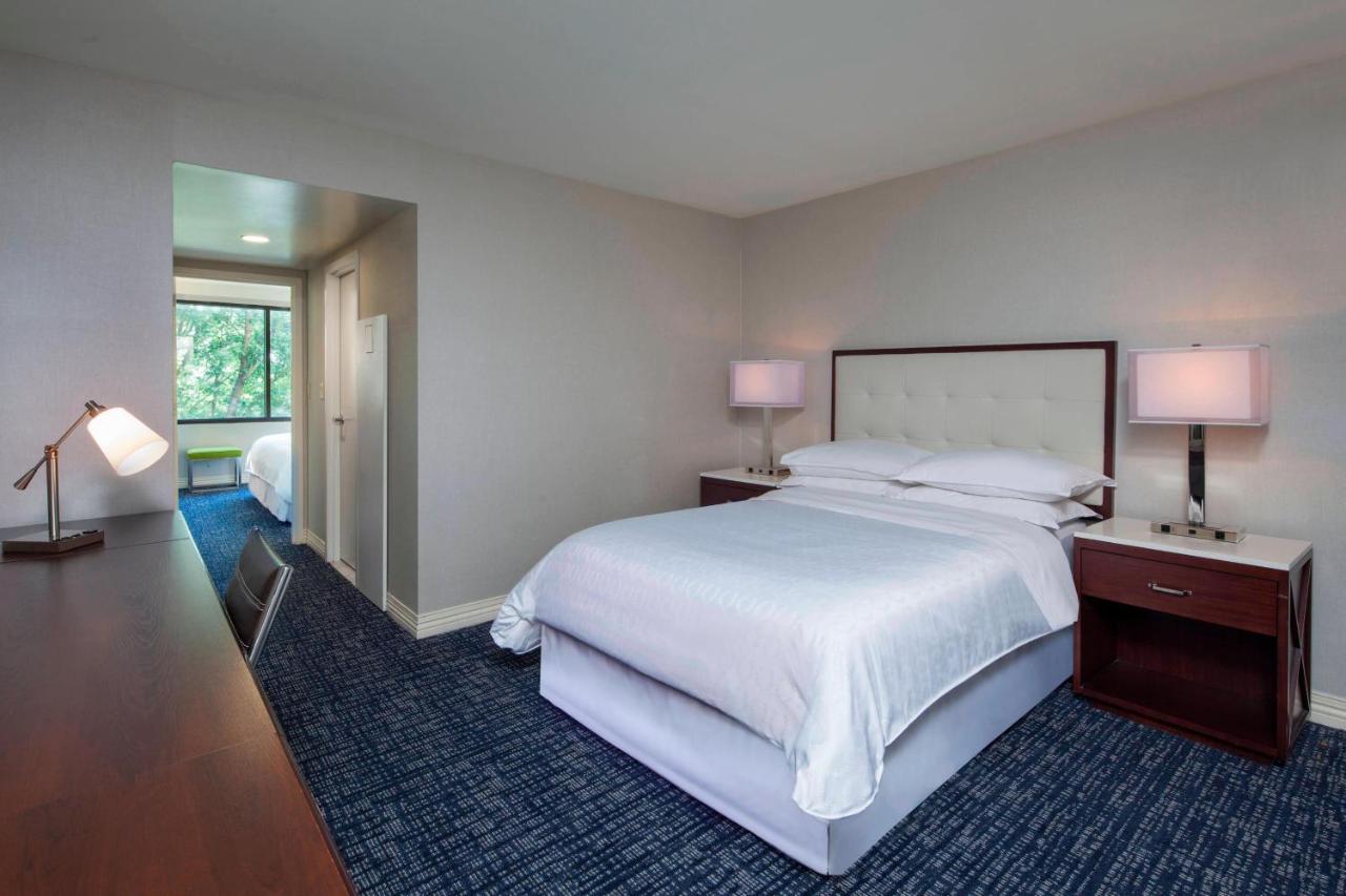 Sheraton Suites Philadelphia Airport , PA 19153 near Philadelphia International Airport View Point 16