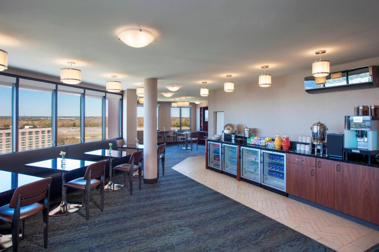 Sheraton Suites Philadelphia Airport , PA 19153 near Philadelphia International Airport View Point 8