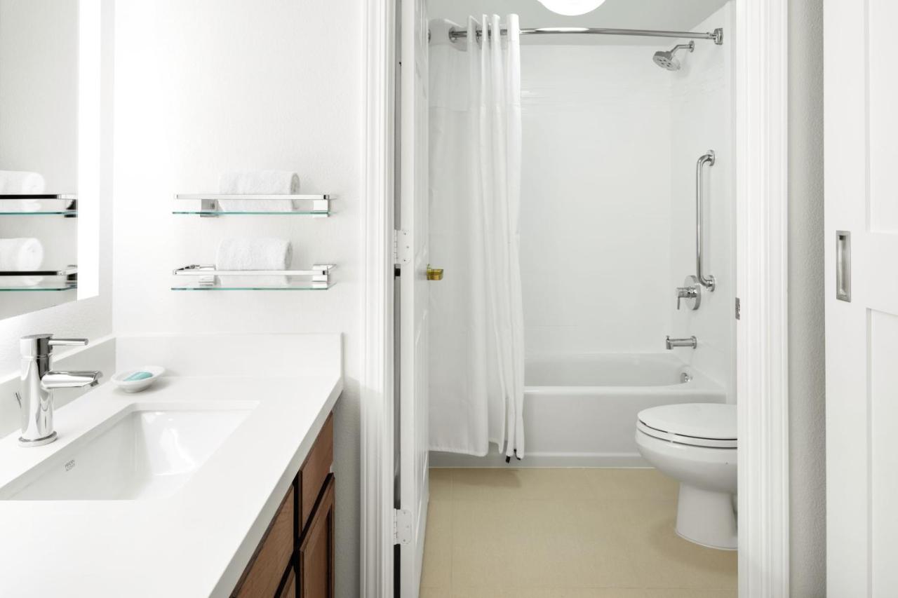 Residence Inn by Marriott Tampa Westshore Airport , FL 33607 near Tampa International Airport View Point 20