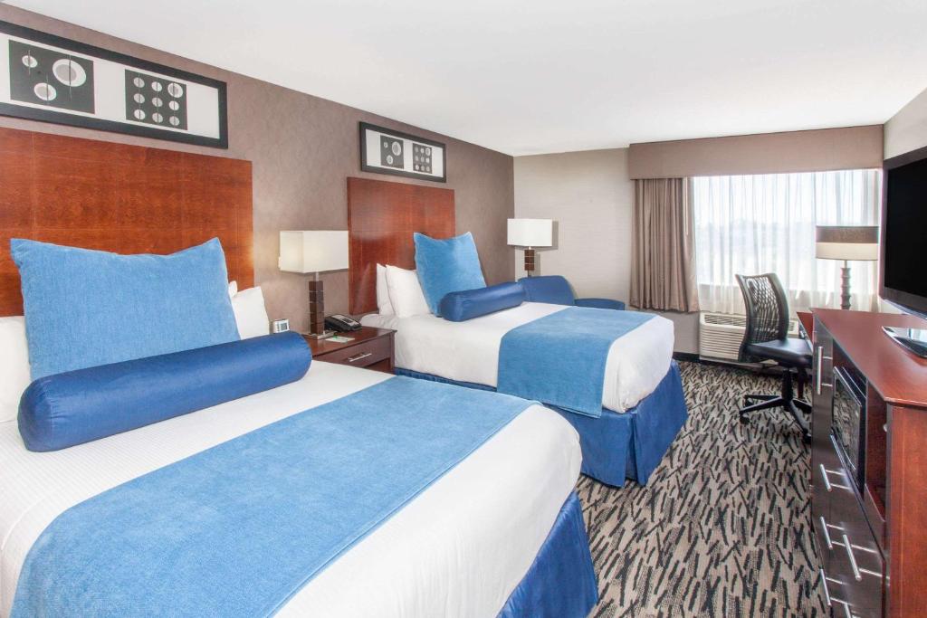 Wyndham Garden Elk Grove Village/O'Hare , IL 60007 near Ohare International Airport View Point 14