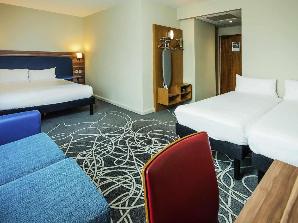 IBIS STYLES BHX NEC AIRPORT ,  B40 1PJ near  Birmingham Airport View Point 14