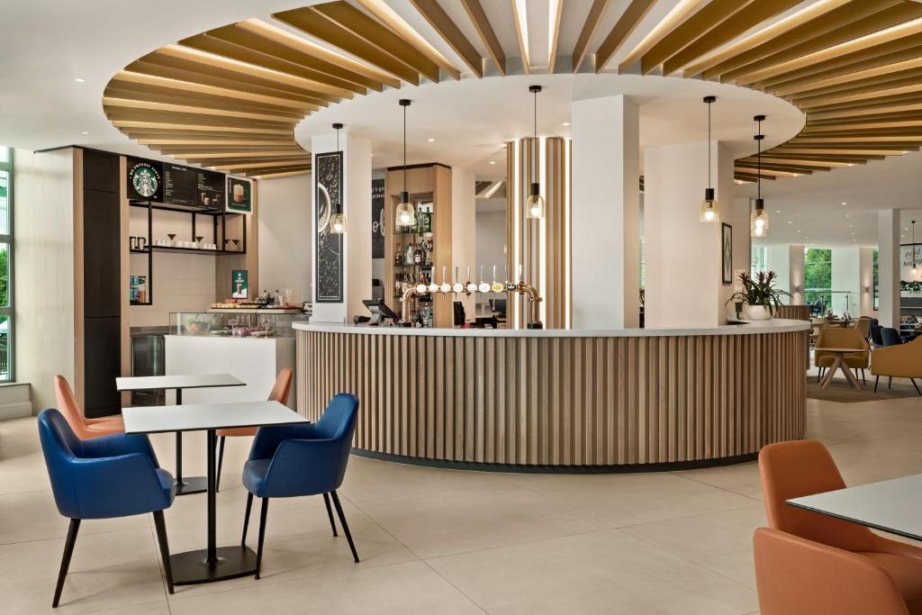 Holiday Inn Birmingham Airport - Nec by IHG ,  B26 3QW near  Birmingham Airport View Point 13