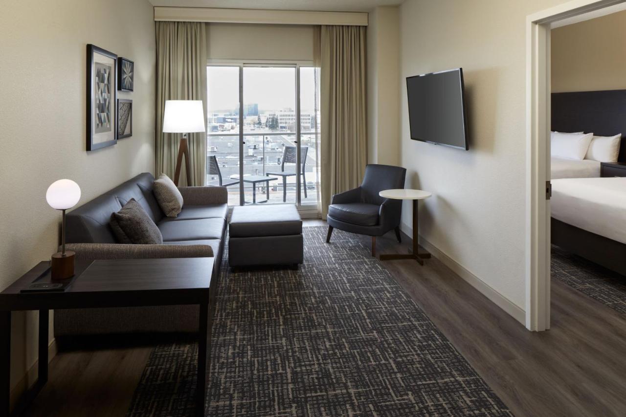 Residence Inn by Marriott Montreal Airport , QC H4M2Z5 near Montreal-Pierre Elliott Trudeau Int. Airport View Point 15