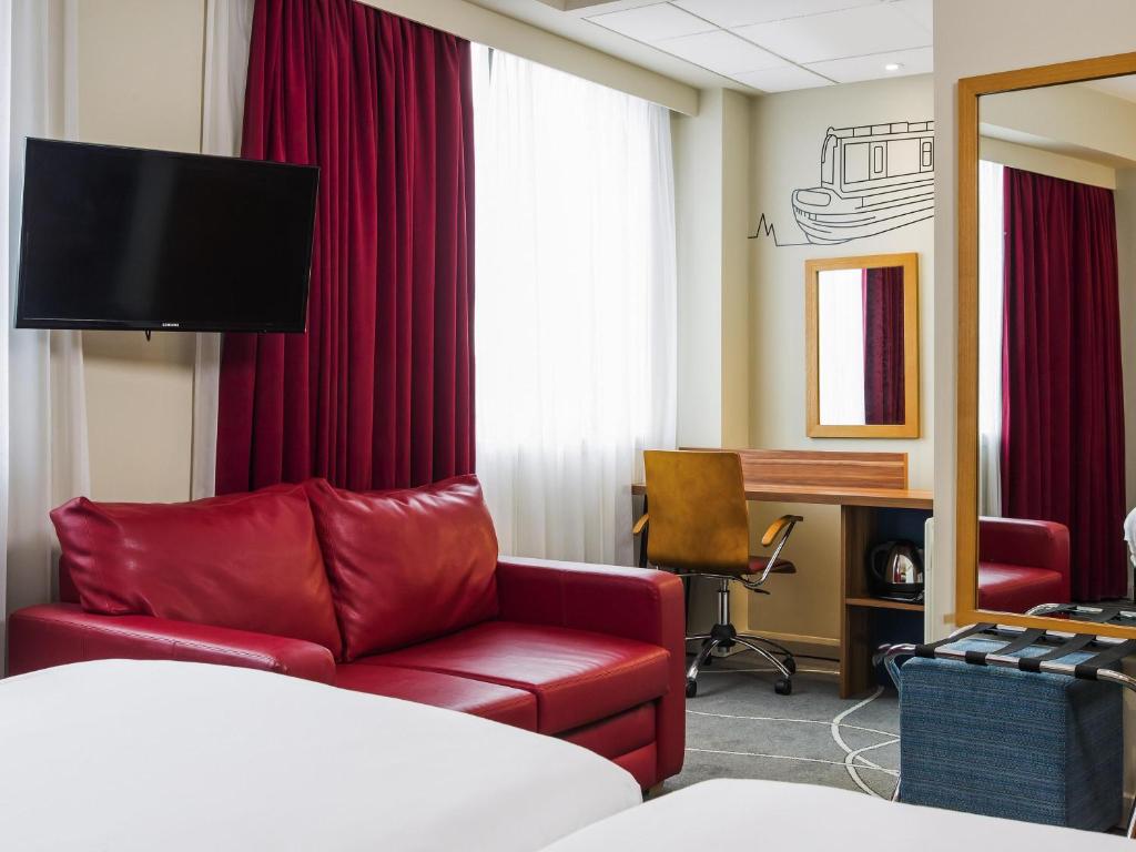 IBIS STYLES BHX NEC AIRPORT ,  B40 1PJ near  Birmingham Airport View Point 10
