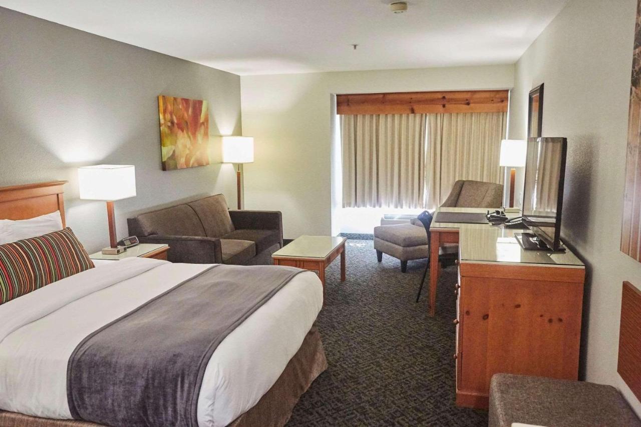 Radisson Hotel Portland Airport , OR 97218 near Portland International Airport View Point 13