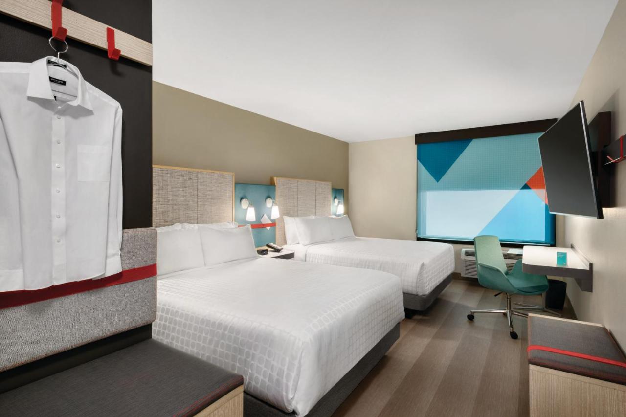 Avid Hotel Cedar Rapids South - Arpt Area, an IHG Hotel , IA 52404 near The Eastern Iowa Airport View Point 15