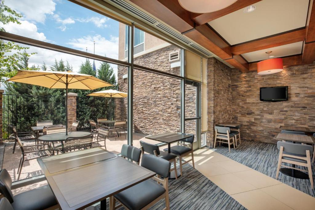 Hyatt Place Reno-Tahoe Airport , NV 89502 near Reno-tahoe International Airport View Point 12