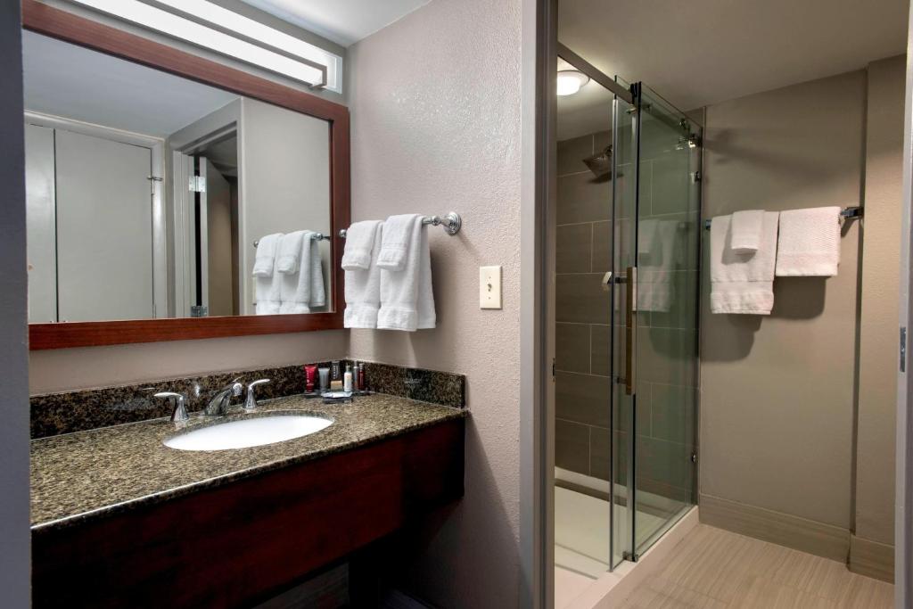 Marriott Albany , NY 12205 near Albany International Airport View Point 9