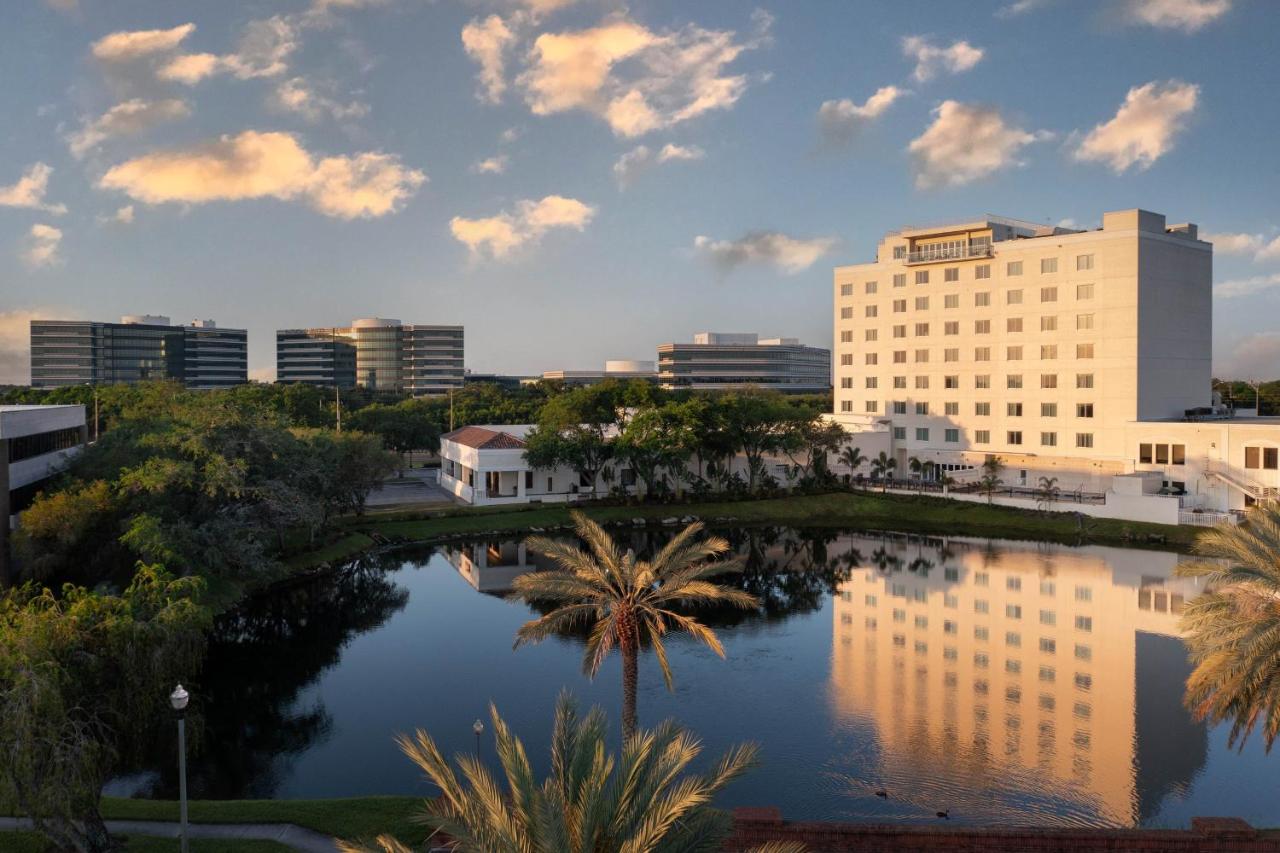 The Karol Hotel St Petersburg Clearwater a Tribute Portfolio Hotel , FL 33762 near St. Petersburg-clearwater International Airport View Point 18