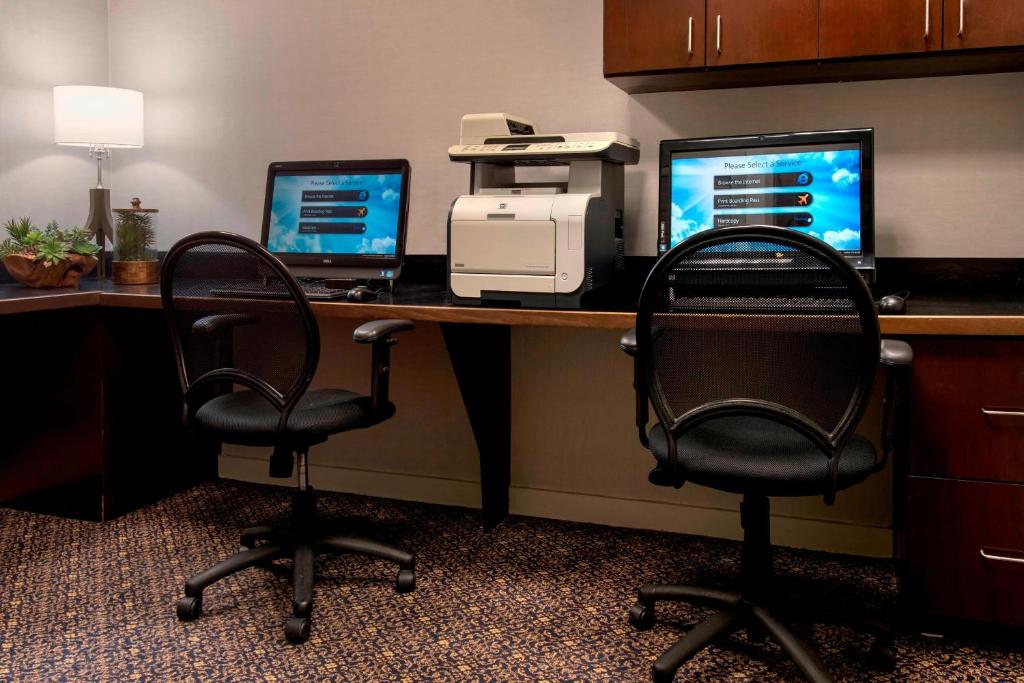Marriott Albany , NY 12205 near Albany International Airport View Point 4