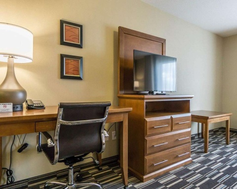 Comfort Inn and Suites Edmonton Internat , AB T9E 0W8 near Edmonton International Airport View Point 18