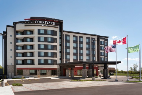 COURTYARD TORONTO MISSISSAUGA , ON L5W 1N6 near Toronto Pearson Airport View Point 1