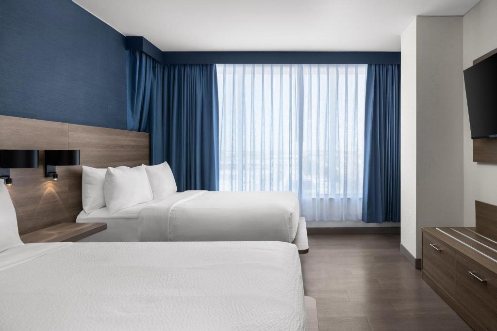 Holiday Inn Express Montreal Airport - St-Laurent by IHG , QC H4S 1C8 near Montreal-Pierre Elliott Trudeau Int. Airport View Point 10