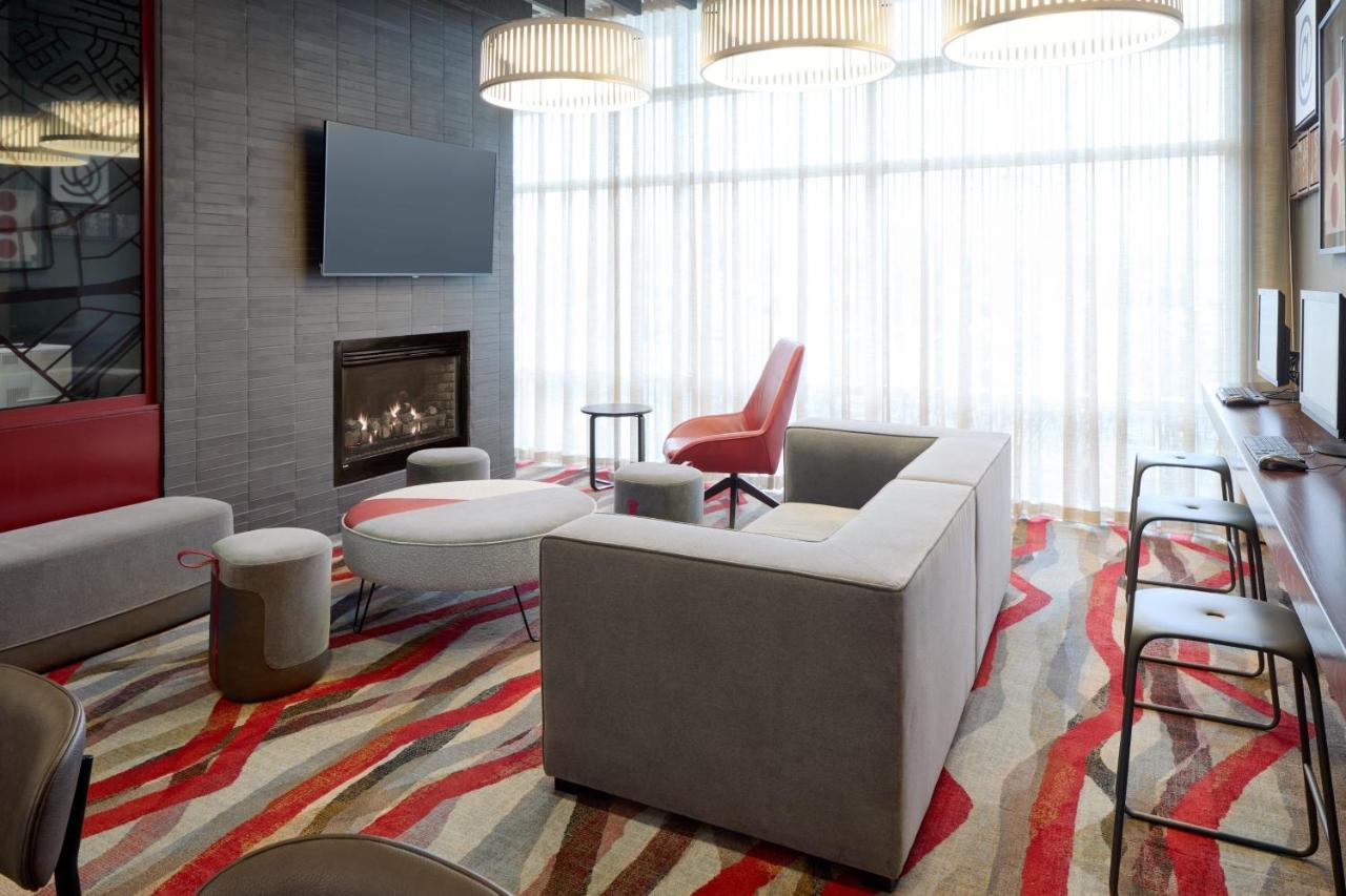 Residence Inn by Marriott Montreal Airport , QC H4M2Z5 near Montreal-Pierre Elliott Trudeau Int. Airport View Point 11