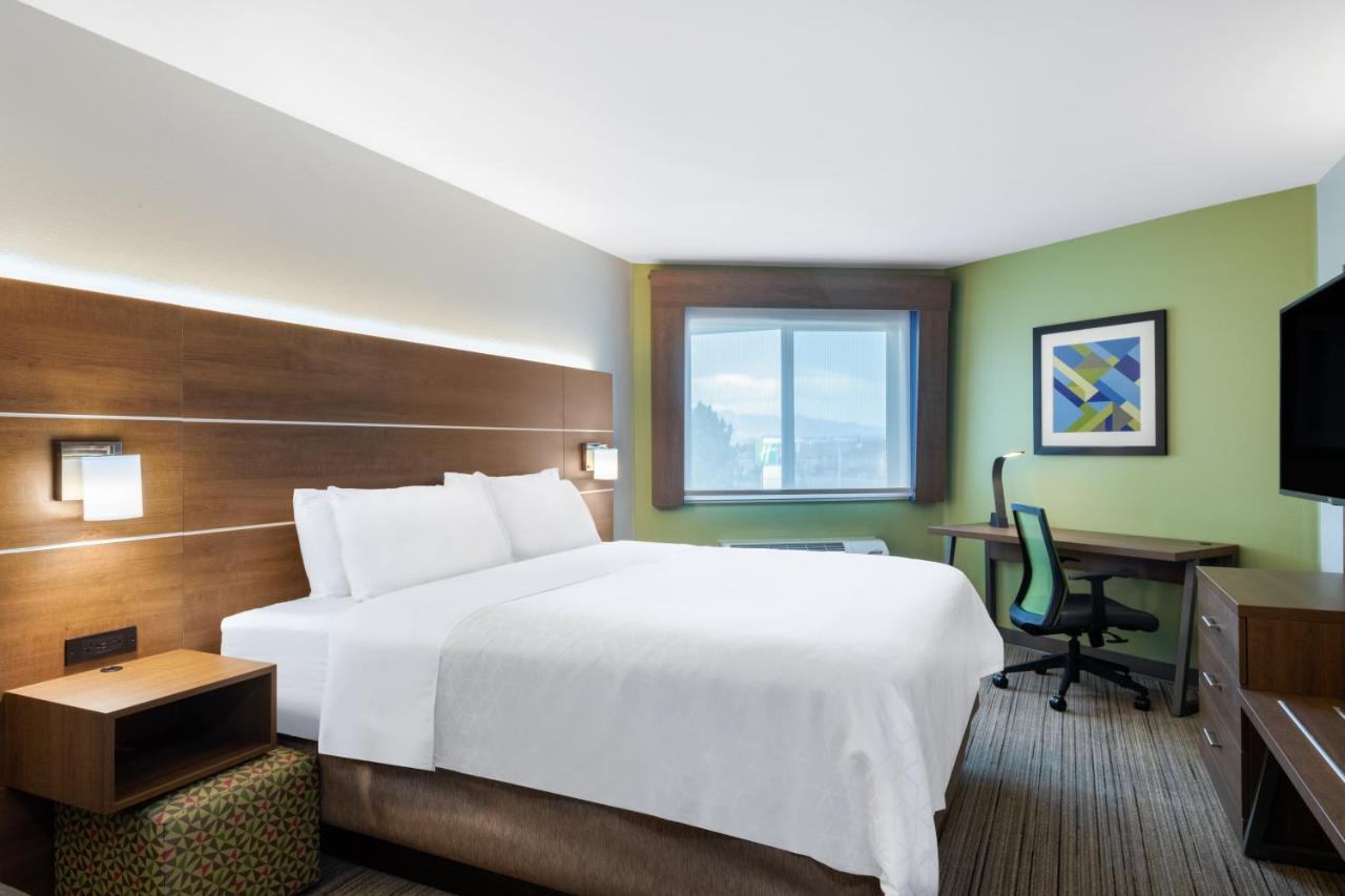 Holiday Inn Colorado Springs - Airport, an IHG Hotel , CO 80916 near Colorado Springs Airport View Point 20
