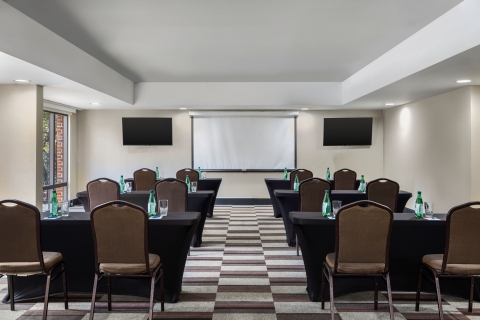 Four Points by Sheraton Greensboro Airport , NC 27409 near Piedmont Triad International Airport View Point 6