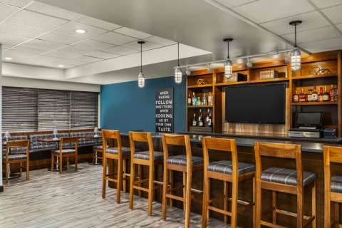 Four Points by Sheraton Greensboro Airport , NC 27409 near Piedmont Triad International Airport View Point 10
