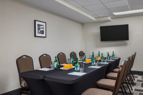 Four Points by Sheraton Greensboro Airport , NC 27409 near Piedmont Triad International Airport View Point 5