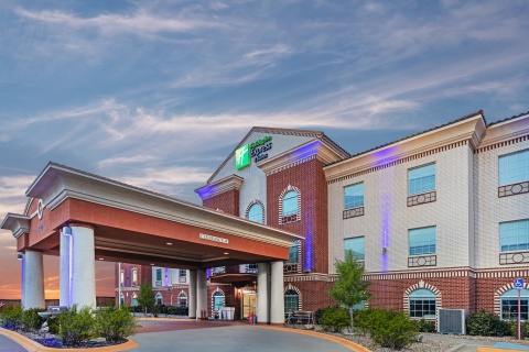 Holiday Inn Express & Suites Amarillo East, an IHG Hotel , TX 79118 near Rick Husband Amarillo International Airport View Point 3