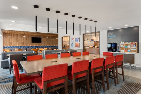 Holiday Inn Express Atlanta Airport - North by IHG , GA 30337 near Hartsfield-jackson Atlanta International Airport View Point 16