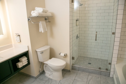 Holiday Inn New Orleans West Bank Tower by IHG , LA 70053 near Louis Armstrong New Orleans International Airport  View Point 22