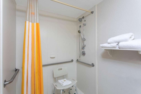 La Quinta Inn & Suites by Wyndham Jacksonville Butler Blvd , FL 32216 near Jacksonville International Airport View Point 18