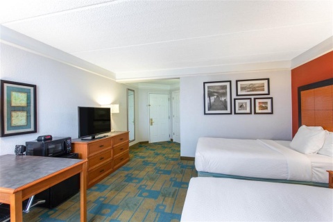 La Quinta Inn & Suites by Wyndham Jacksonville Butler Blvd , FL 32216 near Jacksonville International Airport View Point 12