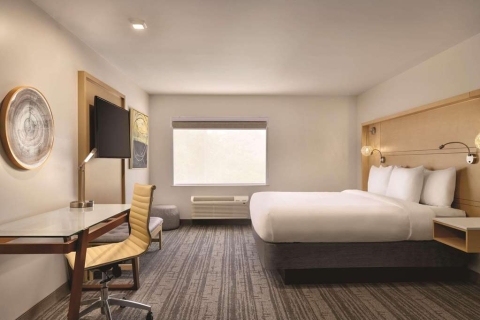 Radisson Hotel Atlanta Airport , GA 30337 near Hartsfield-jackson Atlanta International Airport View Point 21