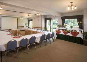 Radisson Hotel Portland Airport , OR 97218 near Portland International Airport View Point 8