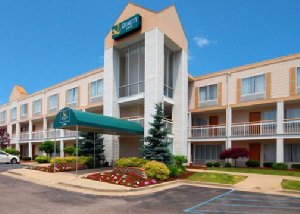 Quality Inn Holland, OH 43528 near