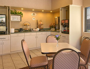 Super 8 Motel - Akron/Green/Canton Area , OH 44685 near Akron-canton Regional Airport View Point 4
