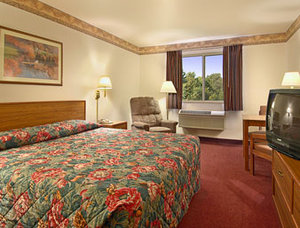Super 8 Motel - Akron/Green/Canton Area , OH 44685 near Akron-canton Regional Airport View Point 8