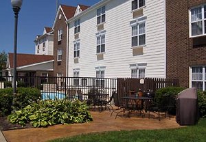 Mainstay Suites Cleveland Airport , OH 44130 near Cleveland Hopkins International Airport View Point 7