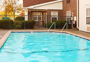 Mainstay Suites Cleveland Airport , OH 44130 near Cleveland Hopkins International Airport View Point 8