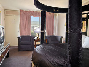 USA Inn , TN 37701 near Mcghee Tyson Airport View Point 5