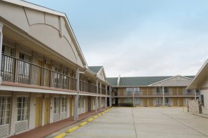Super 8 Gulfport , MS 39503 near Gulfport-biloxi International Airport View Point 7