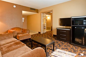 Quality Inn & Suites Denver , CO 80207 near Denver International Airport (succeeded Stapleton Airport) View Point 5