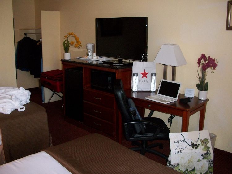Rodeway Inn formerly. Hotel V - South San Francisco/SFO , CA 94080  near San Francisco International Airport View Point 4