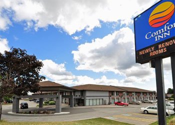 Comfort Inn Airport West, ON L4W3Z4 near