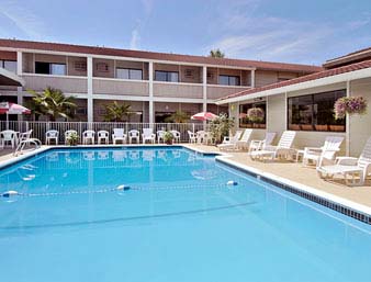 Ramada Inn Portland Airport , OR 97233 near Portland International Airport View Point 3