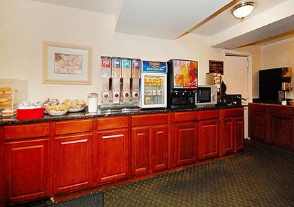 Motel 6 Philadelphia Airport , PA 19029 near Philadelphia International Airport View Point 5