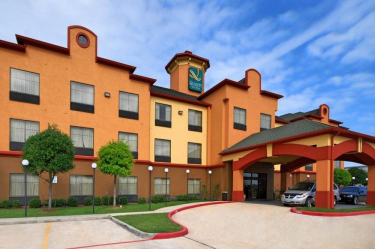 Quality Suites Intercontinental Airport West, TX 77032 near 